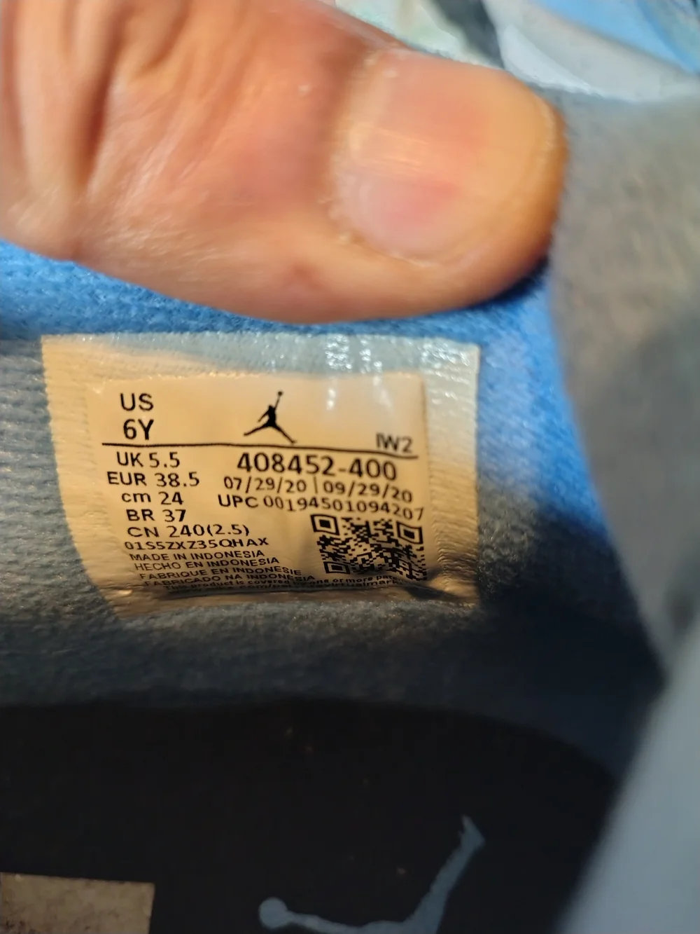 Jordan 4 Retro University Blue UNC 408452-400 Youth 6Y Womens 7.5